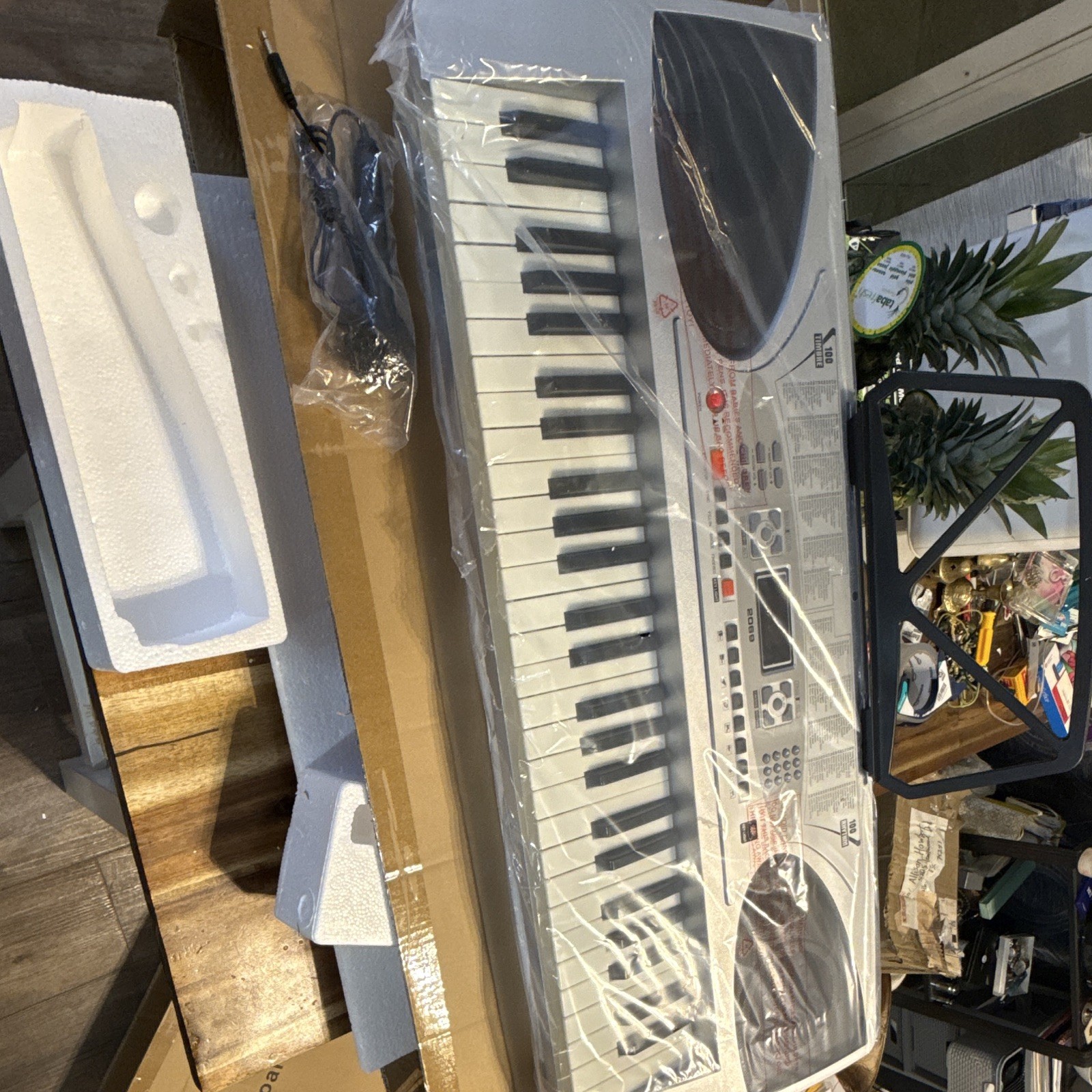 Teaching Key Keyboard 61-Key Electronic Keyboard, Speaker, Adapter