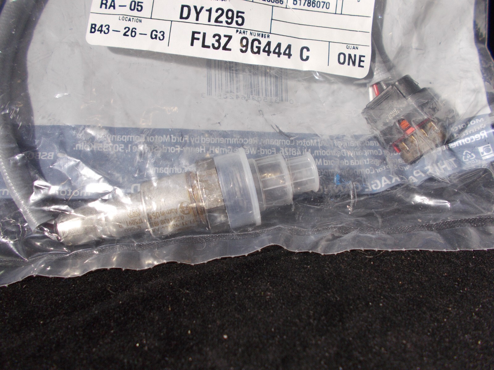 New Motorcraft Oxygen O2 Sensor DY-1295
