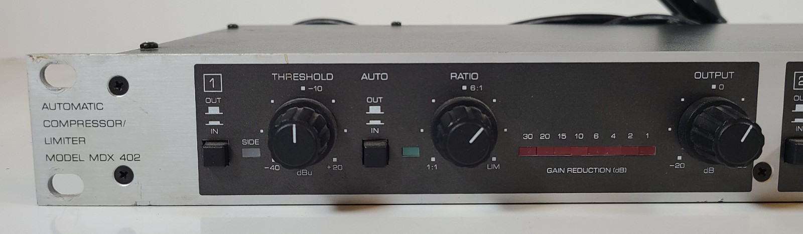 Behringer Automatic Compressor/Limiter MDX 402