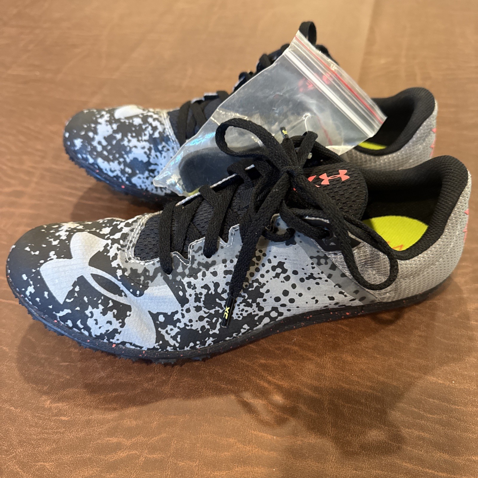 Under Armour Brigade Cross Country Running Spike Shoes 1295740-100 Women’s 8.5