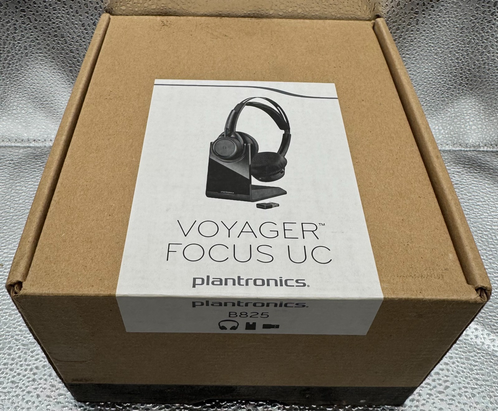 Plantronics B825 Voyager Focus Bluetooth USB Headset