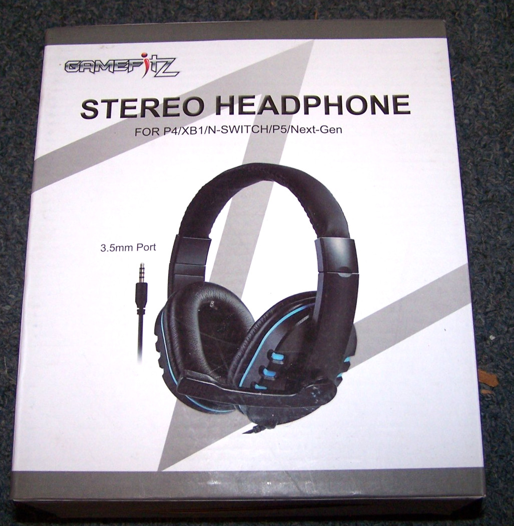 Gamefitz Stereo Headset Black/Blue 3.5mm Jack Boom Mic Over-Ear UNV-HEADSET