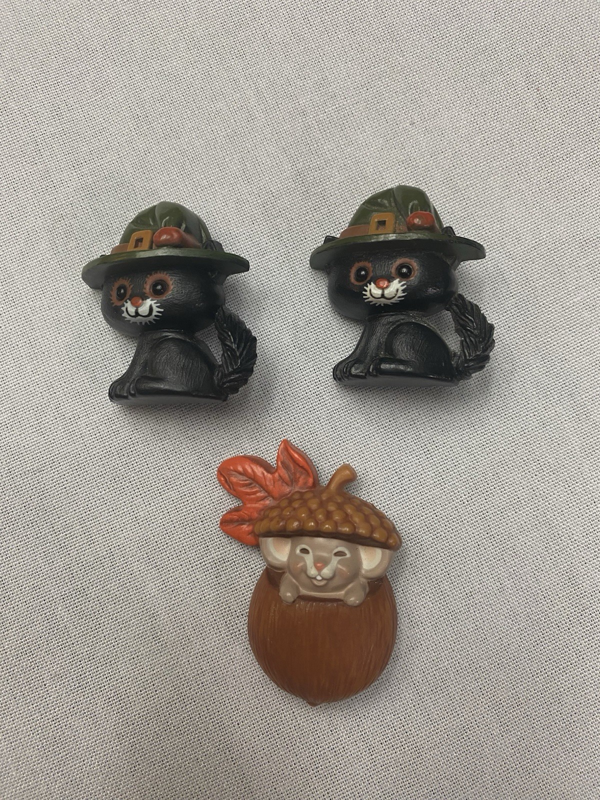 Hallmark Thanksgiving Lapel Pins 3 Vintage