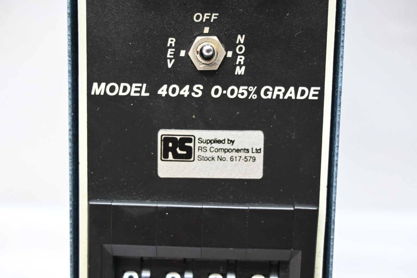 Time Electronics 404S DC Millivolt Source Multi Function Calibrator With Case