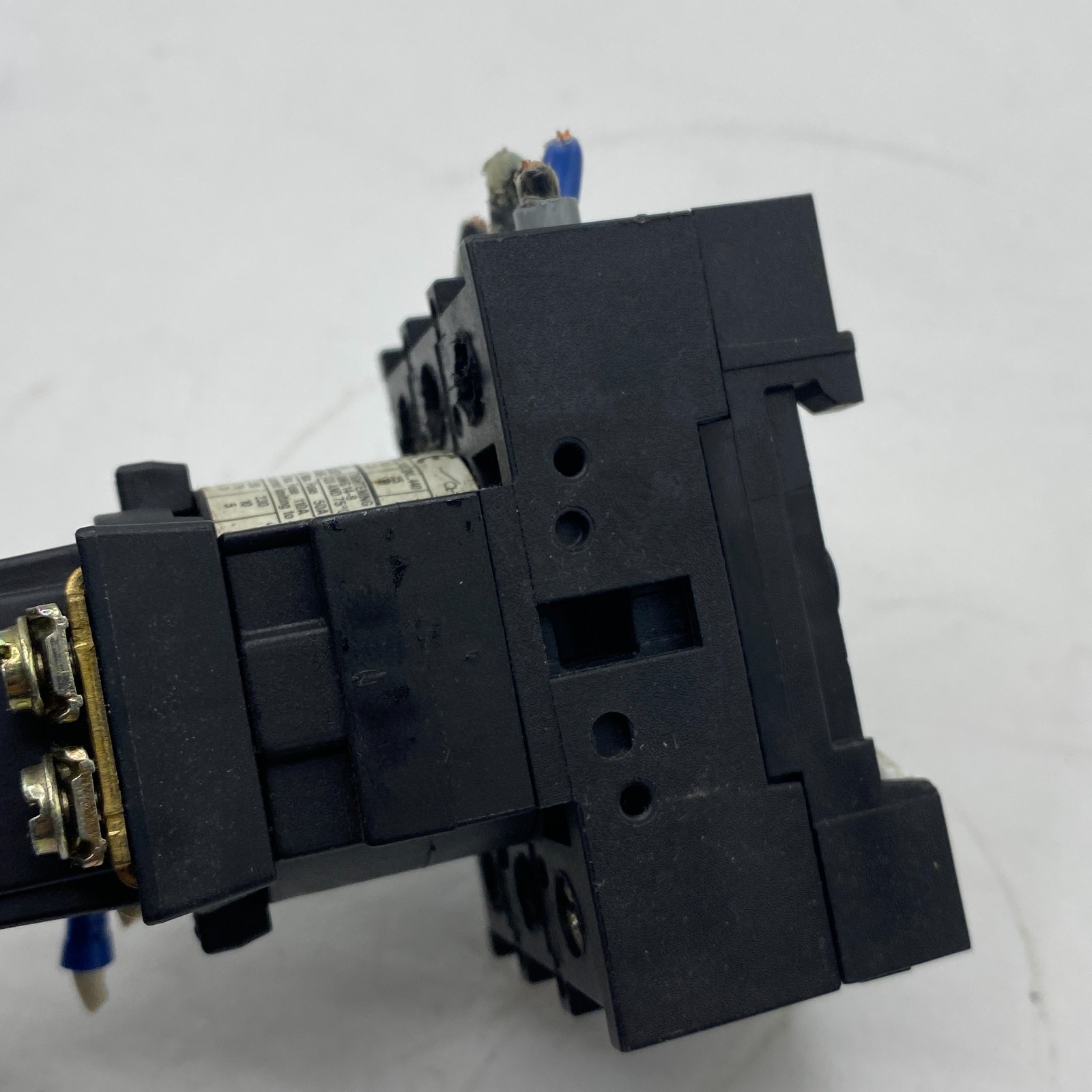 MOELLER P1-32, 3-POLE ROTARY SWITCH W/Panel Mount Isolator Switch P132