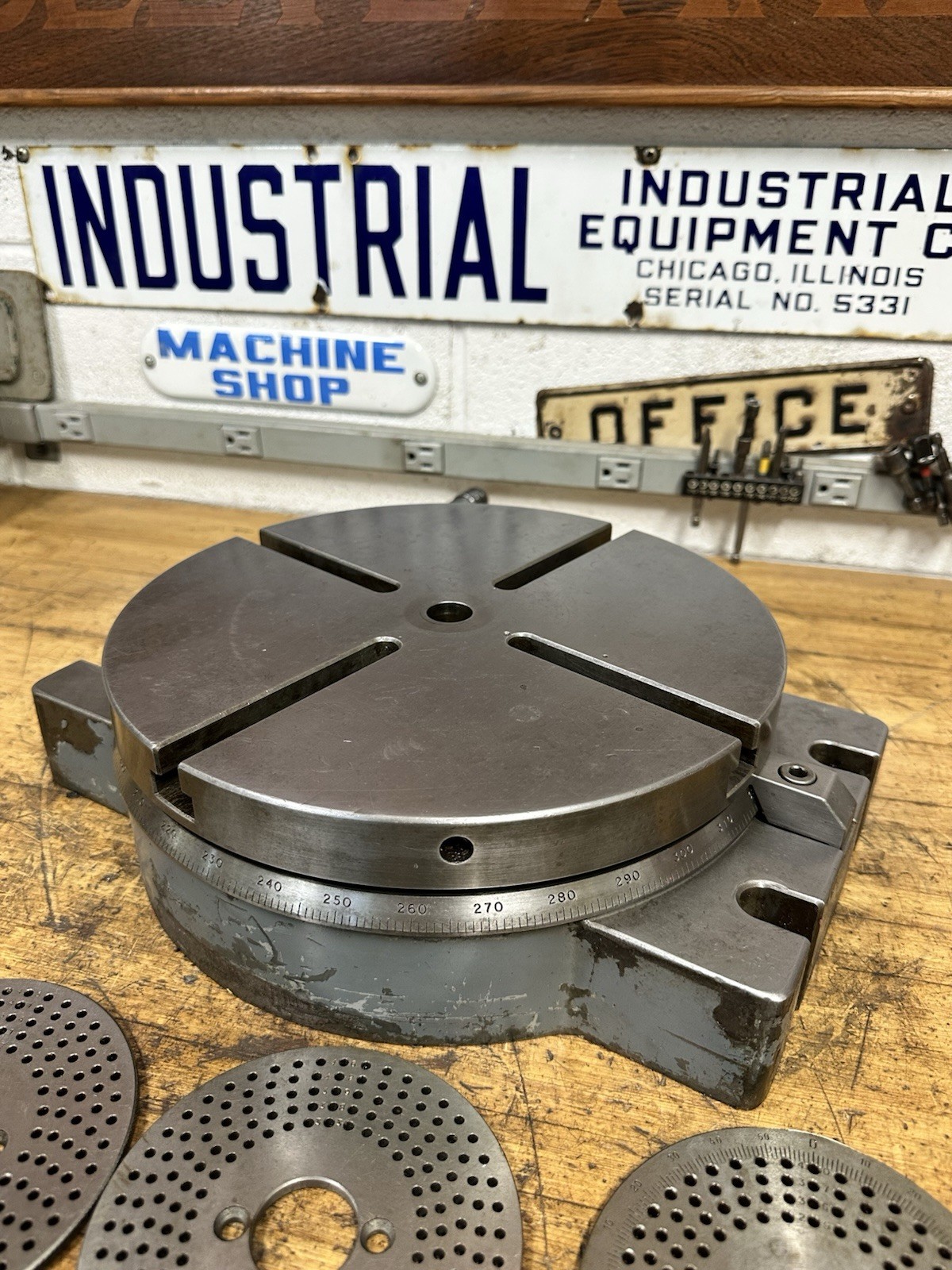 Aciera SWISS Rotary Table Dividing Head For Milling Machine