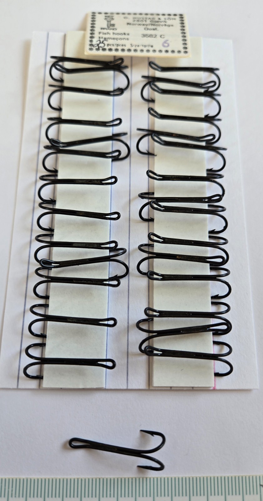 25pc   MUSTAD Fly Tying Double Hooks  " 3582 C "  Size: 6    made in Norway