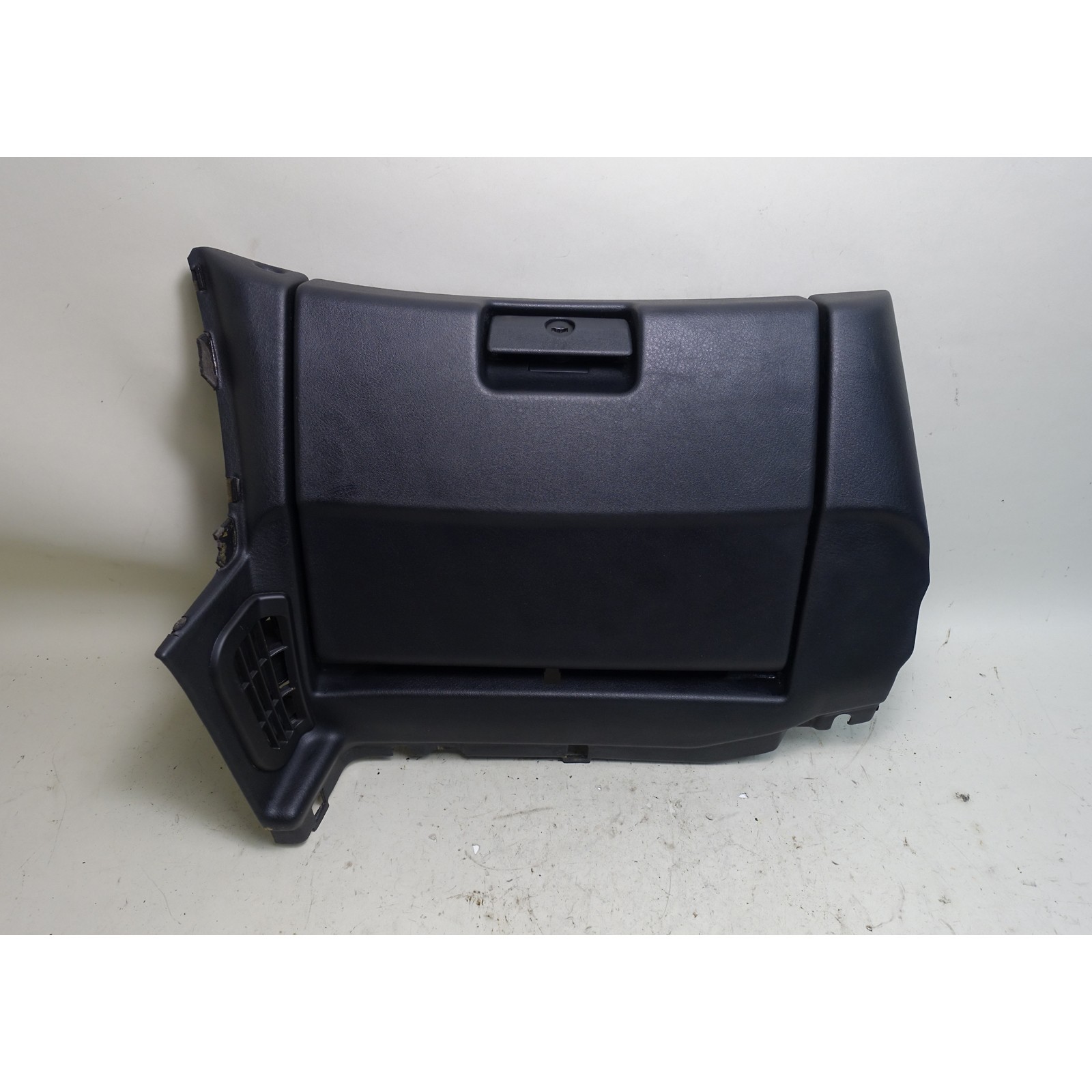 Damaged 1996-2002 BMW Z3 Roadster Coupe Glove Box Assembly w Latch Black OEM
