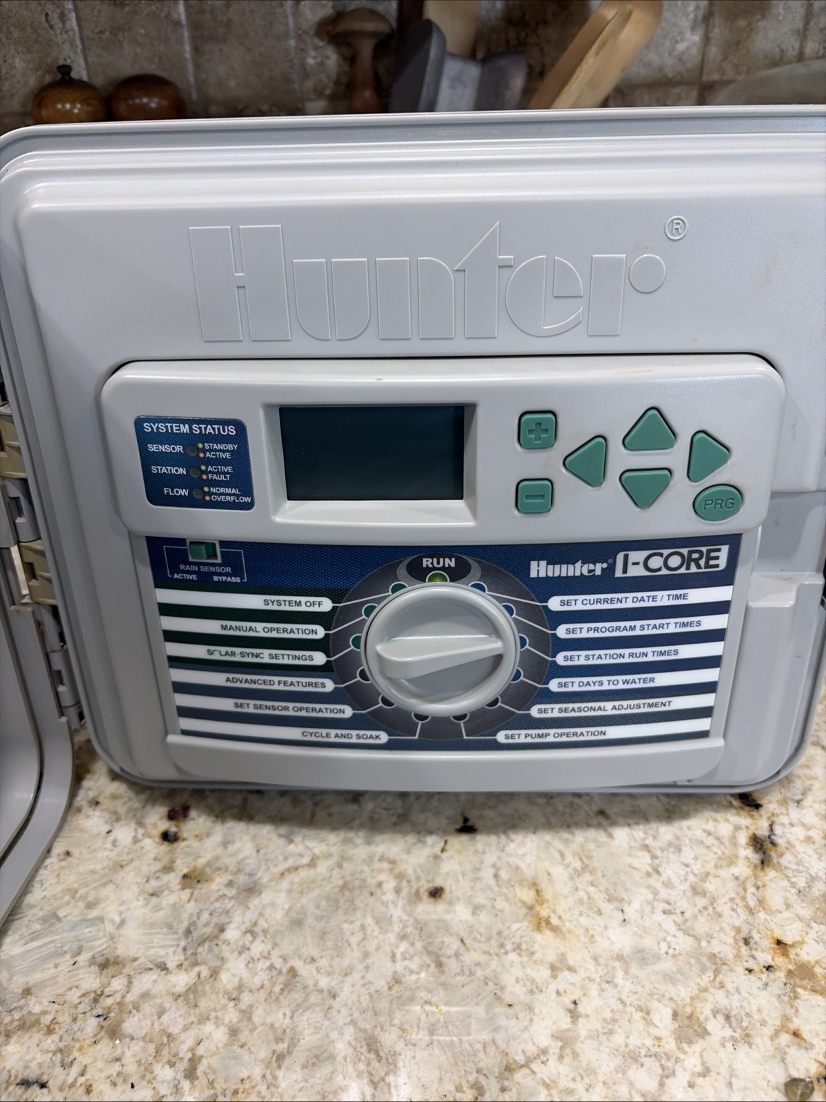 Hunter I-Core IC-600PL Sprinkler Irrigation Timer Controller 30-Station Zone