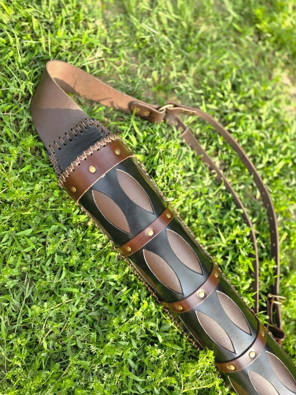 Leather Archery Back Quiver, Traditional Shoulder Arrow Holder Brown