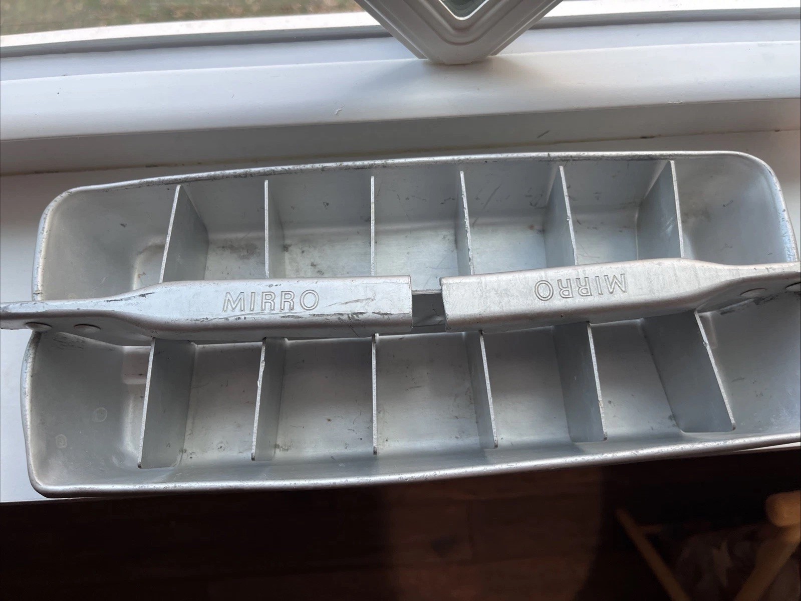 Mirro Aluminum Freezer Tray, Double Handled. 3-06