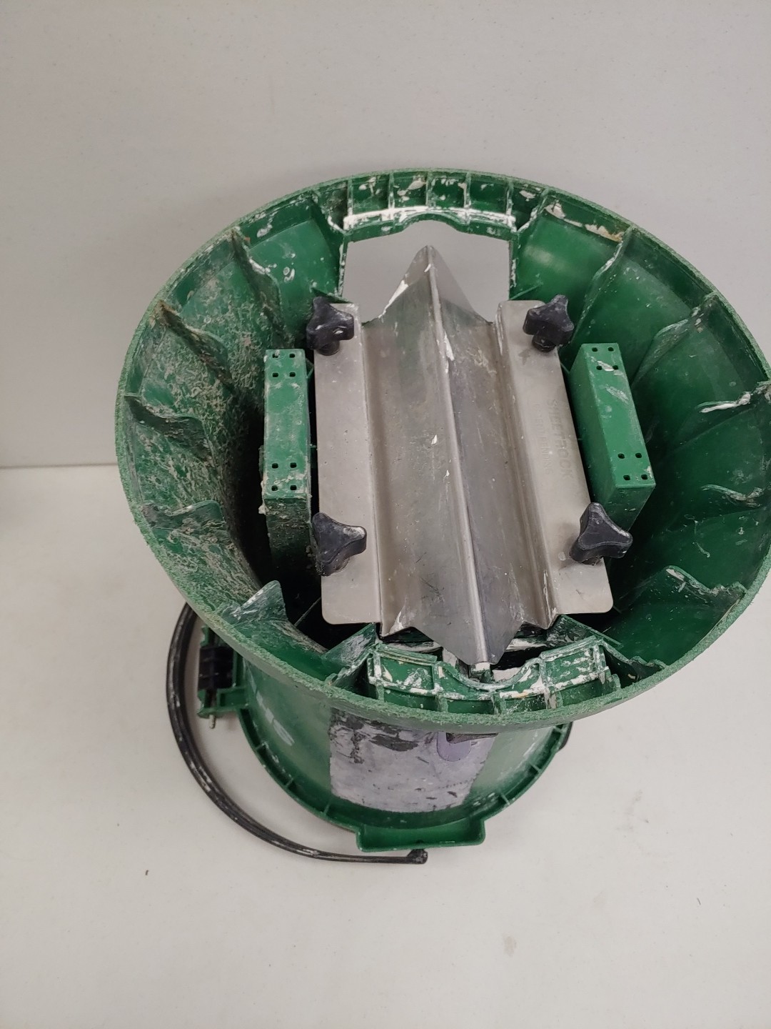 SHEETROCK Brand Corner Bead Hopper 340311, RT
