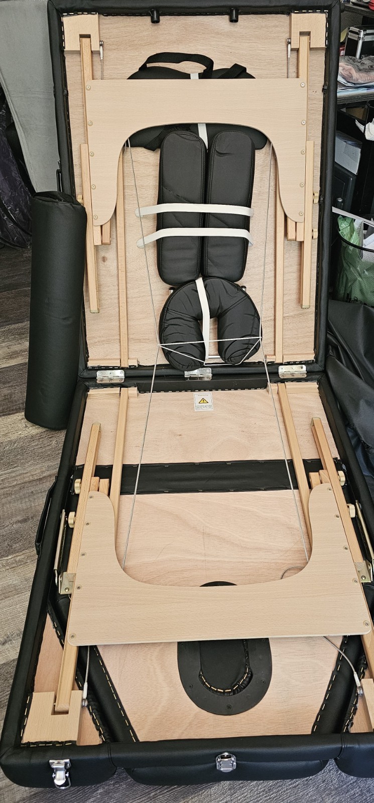 Soozier Extra Wide Massage Table with Carrier