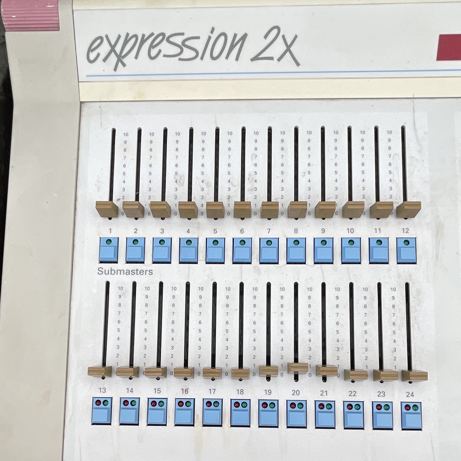 Electronic Theatre Controls Expression 2X DMX Control Console 2048ch 24 Faders