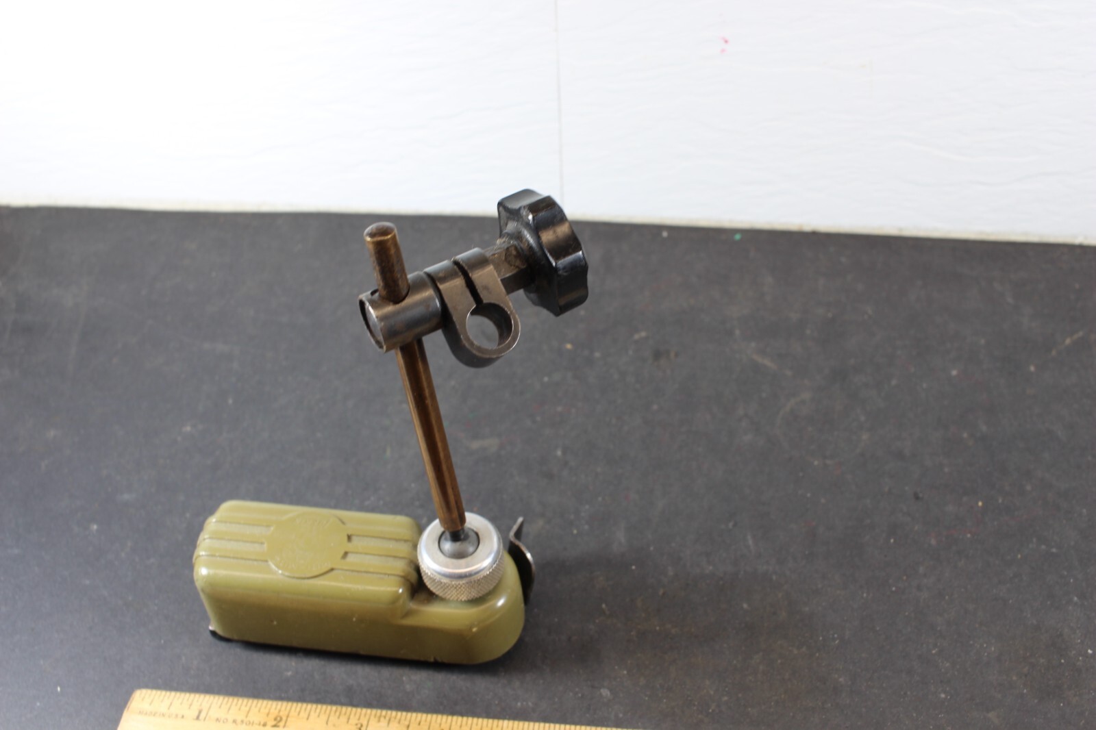 Lufkin Miti-Mite Magnetic Indicator Holder