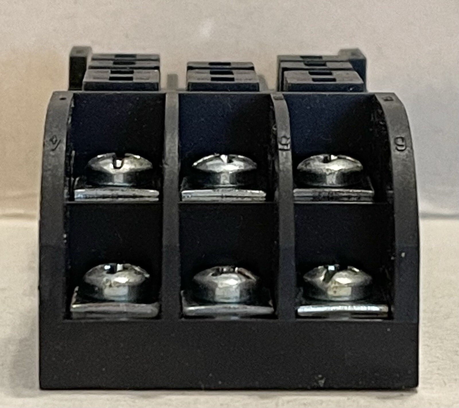Carlo Gavazzi D411B 11 Pin Socket Panel Accessory
