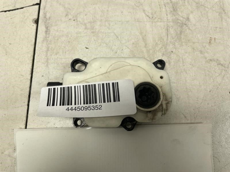 2015 FORD TAURUS SE SHUTTER ACTUATOR MOTOR OEM+