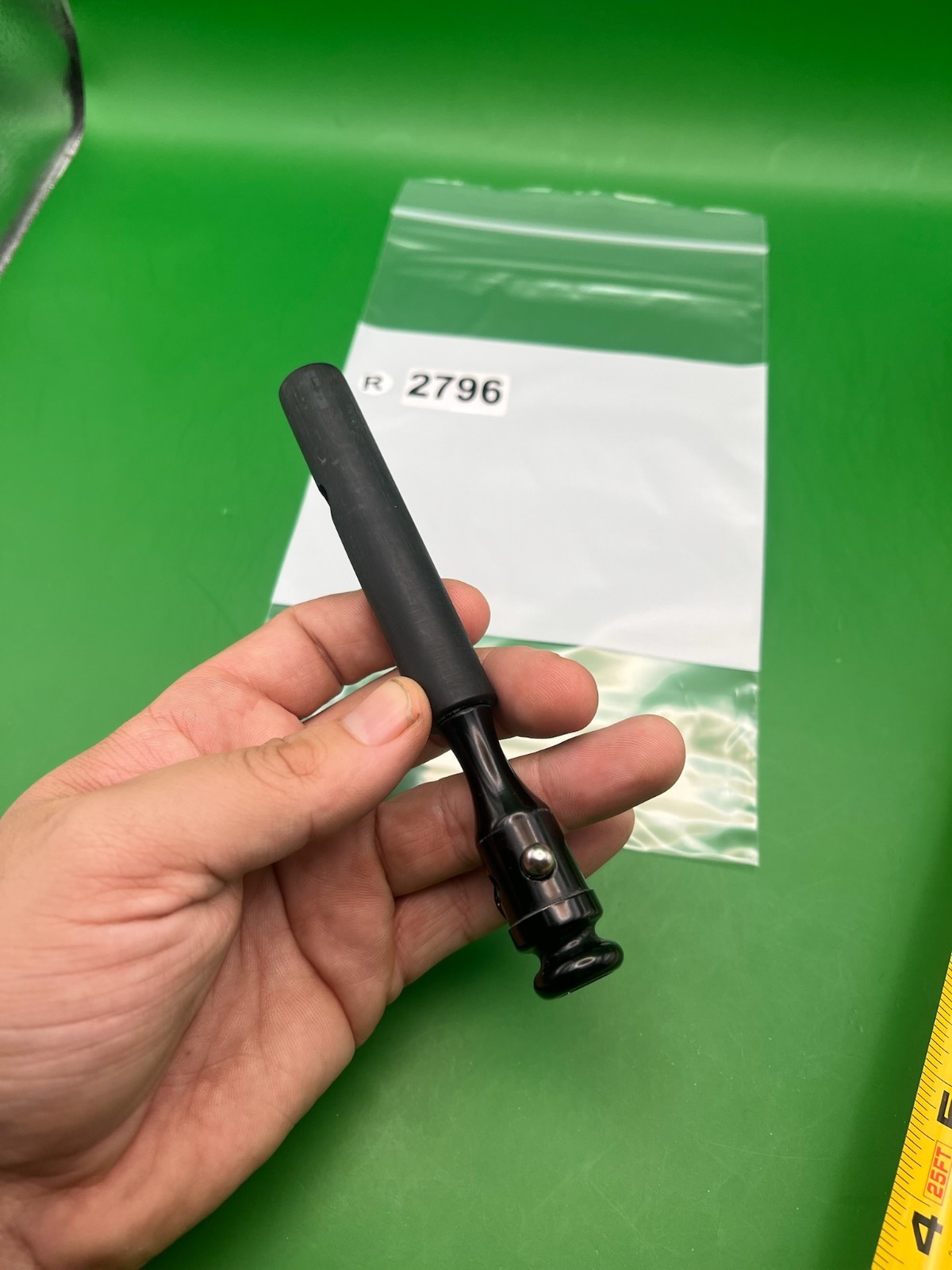 Autococker Bolt