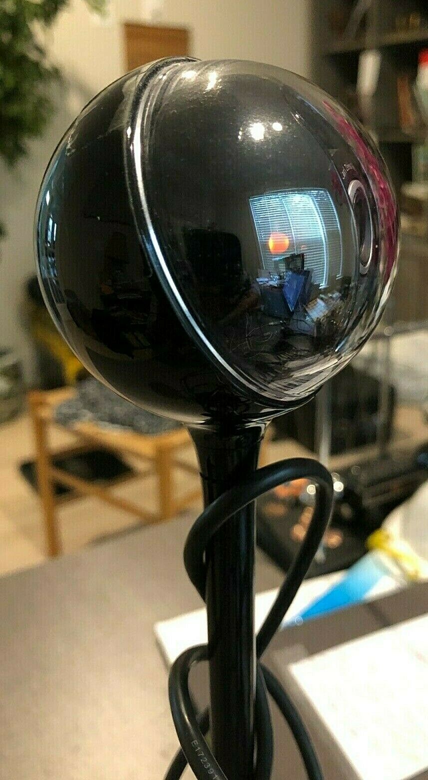 Logitech Orbital Web Cam Quick Auto Focus Base USB Cable Black 73" cable
