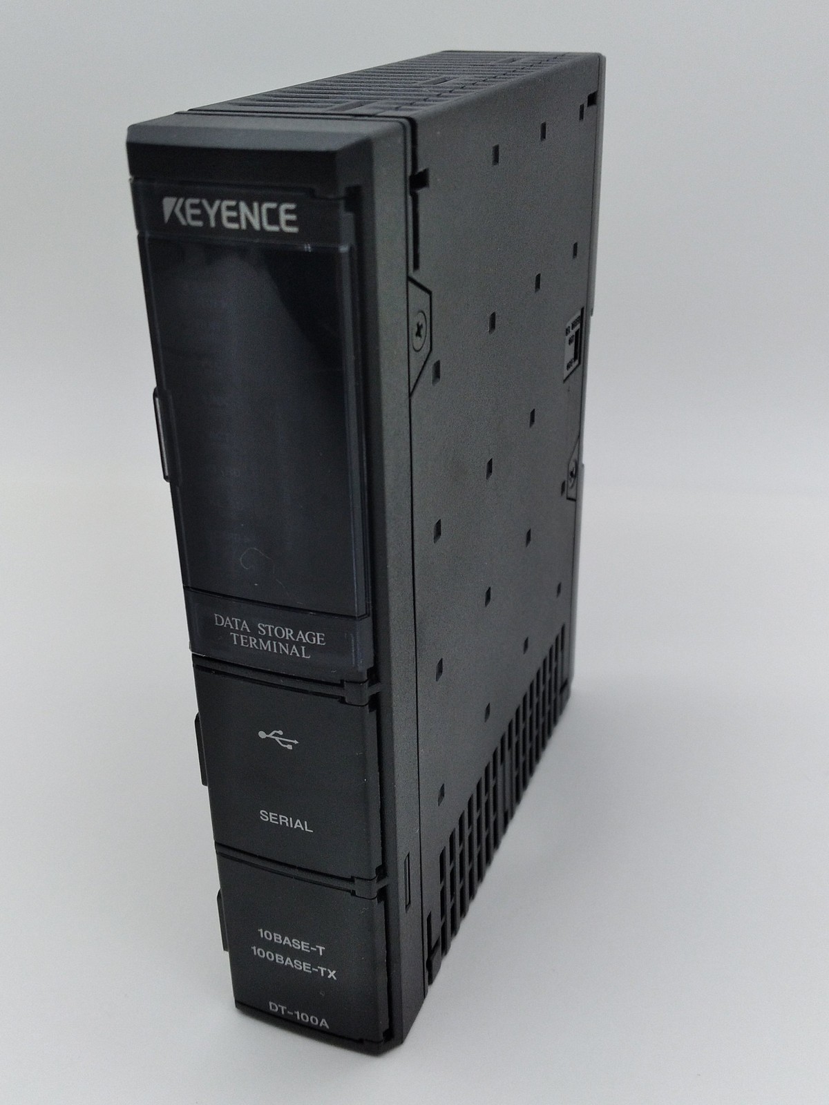 Keyence DT-100A Data Storage Terminal 24VDC 240mA