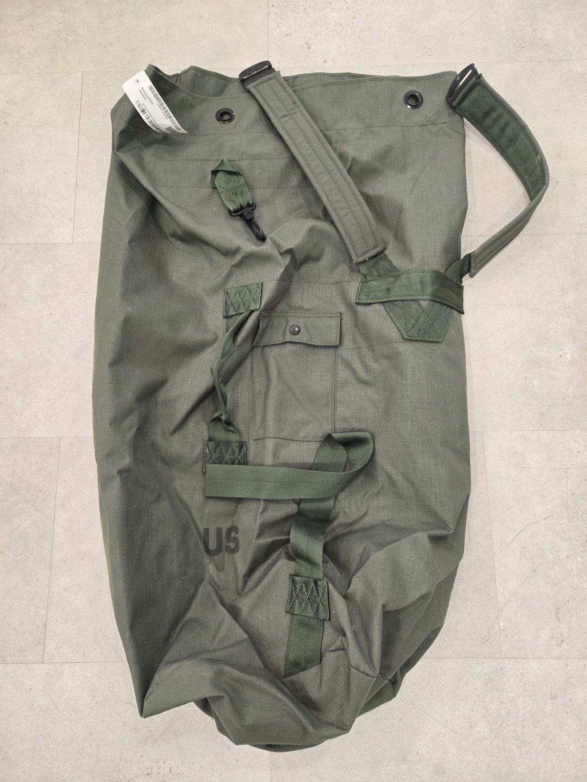 NWT Military Duffel Bag USGI OD Green Nylon Carry Straps Army Duffel