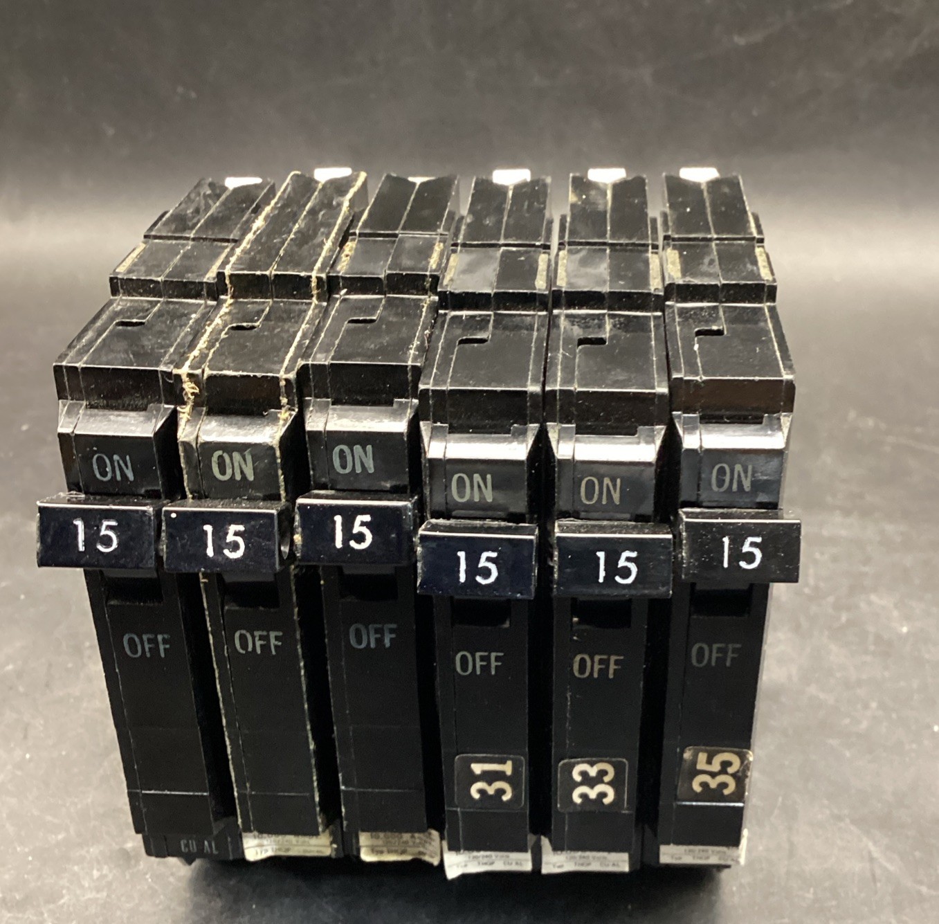 LOT OF 6 THQP115 GE Thin Series Circuit Breaker 1-Pole 15 A 120/240 Vac