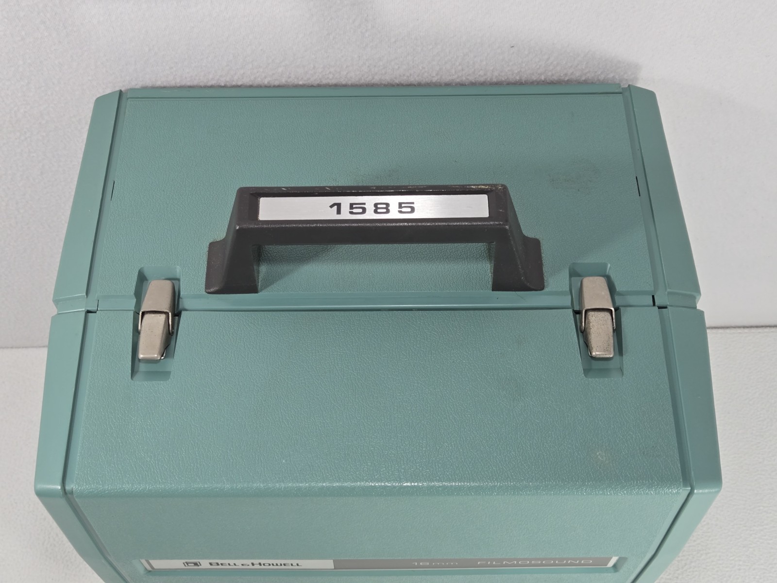 Bell & Howell 1585 C Filmosound 16mm Sound Auto Load Desktop Projector Green