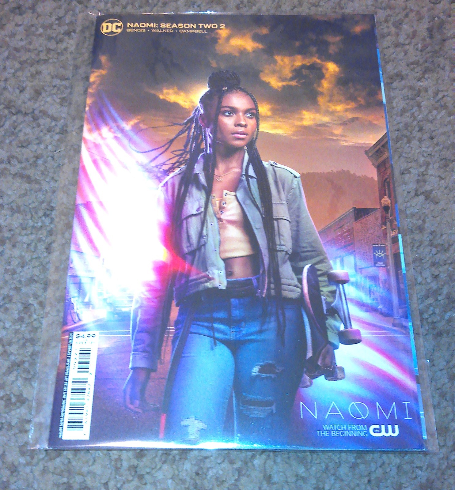 NAOMI SEASON TWO 2 PHOTO VARIANT - NEAR MINT+
