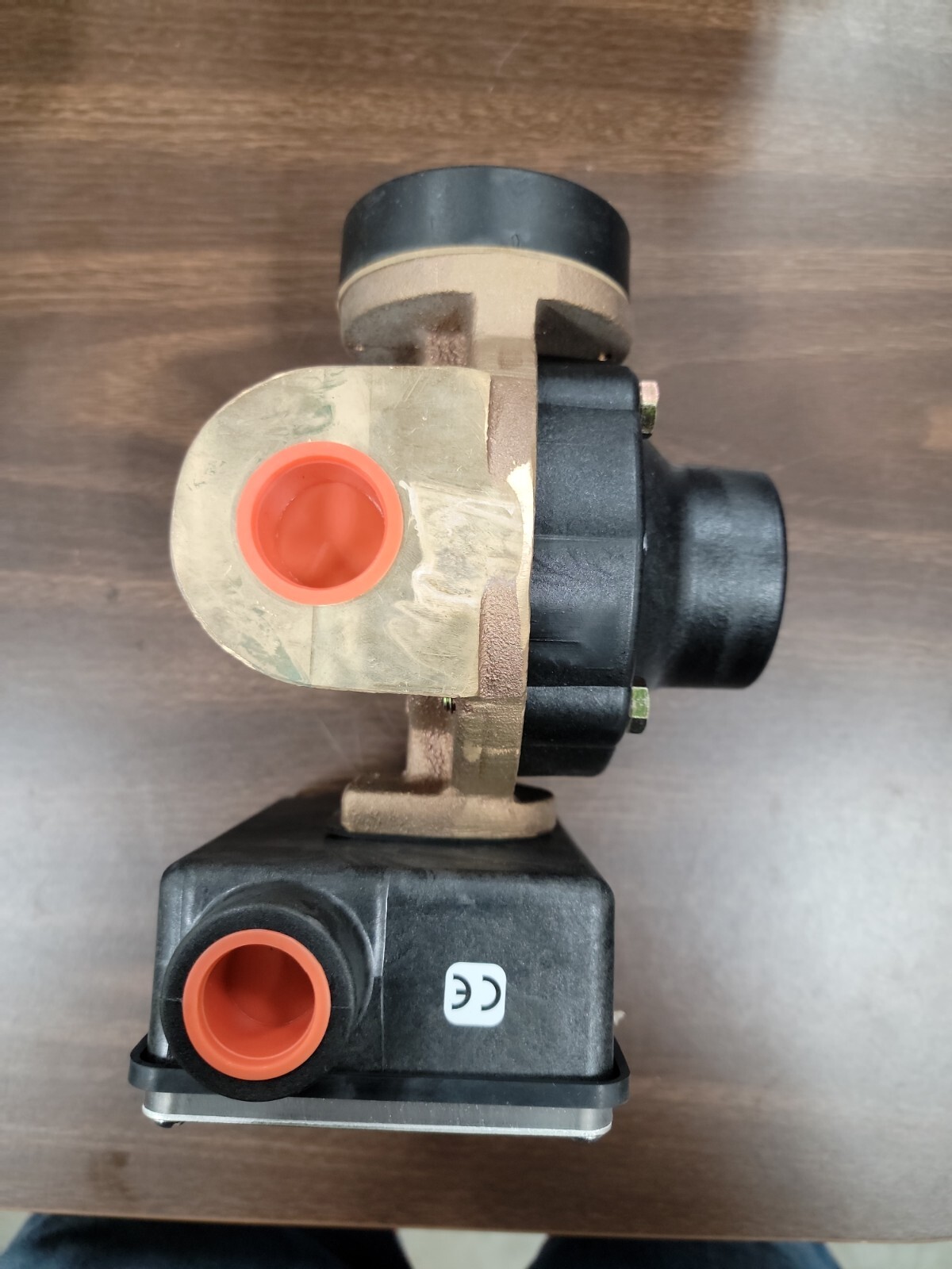 UNIVERSAL FLOW MONITORS MN-BSB30GM-8-32V1.0-A1NL FLOW METER