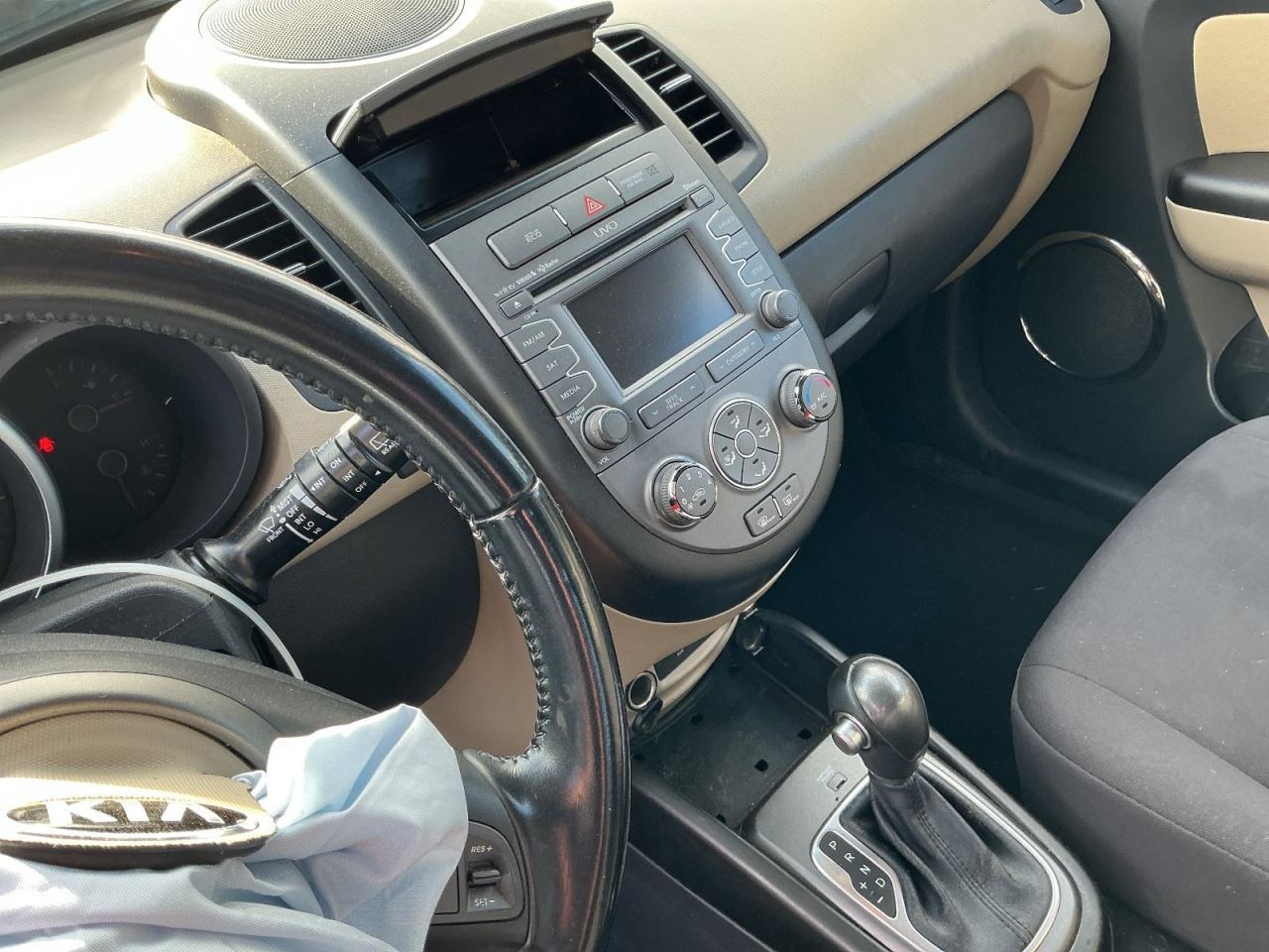 SOUL 2013 Glove Box 4910648