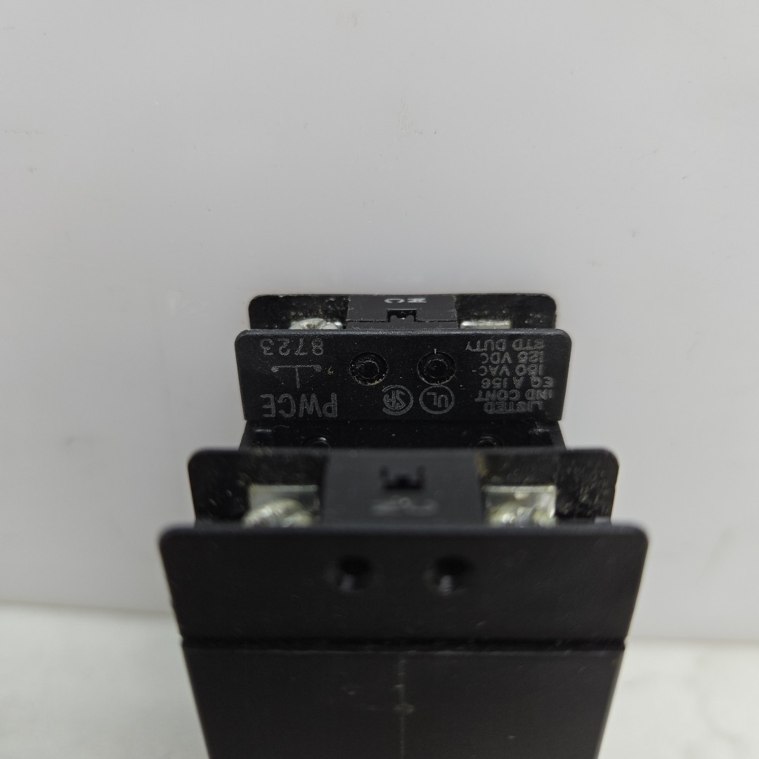 4 Pack Micro Switch PWSBM101 Selector Switch w/ PWCM and PWCE Contact Blocks