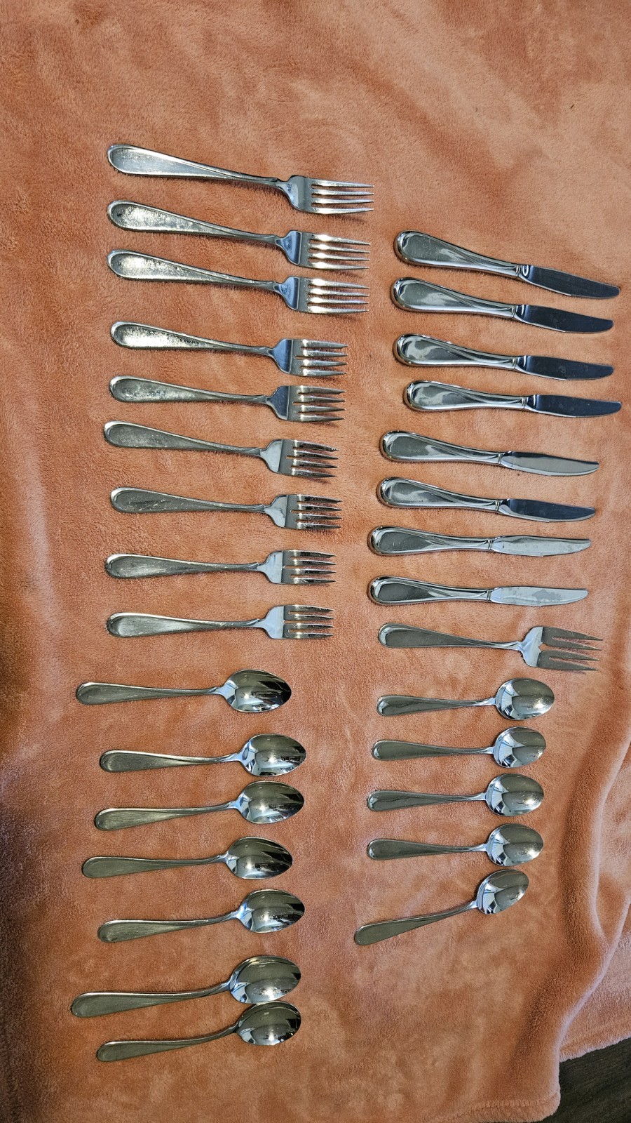 Place Settings Oneida SOAR Stainless Glossy 30 Total Pieces