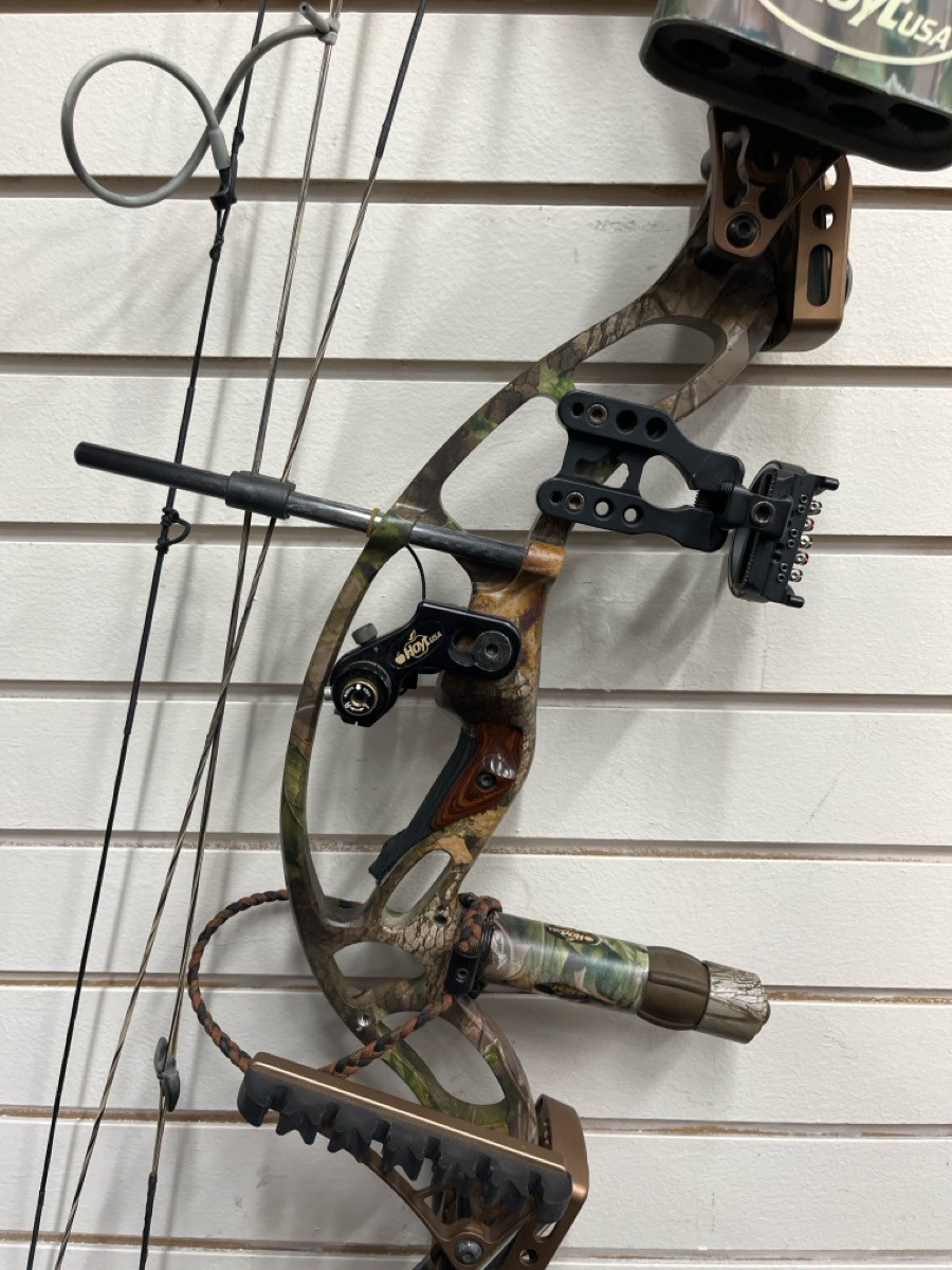 Hoyt SuperTec XT2000 Compound Bow (A1G012365)