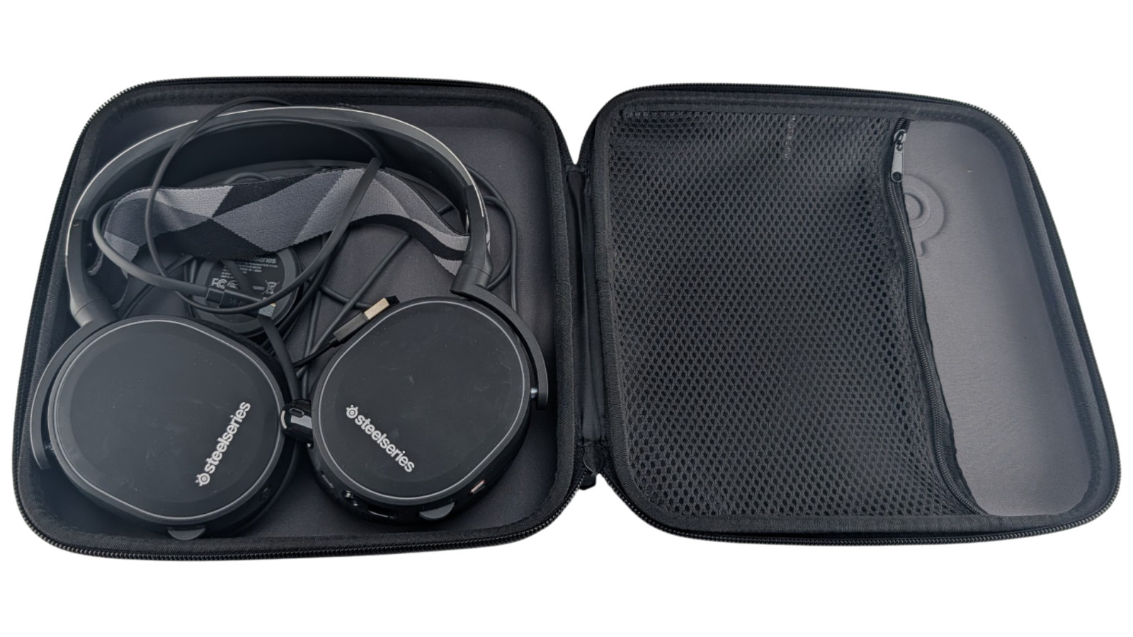 SteelSeries Arctis 7 HS-00013 Wireless Gaming Headset with Transceiver Case