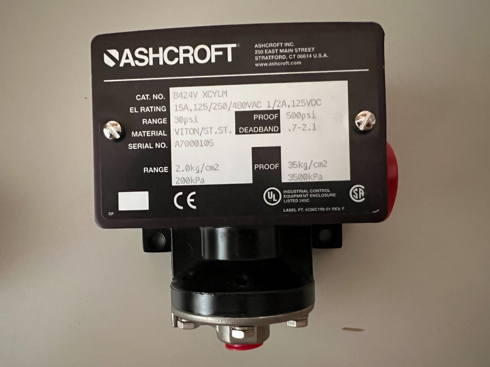 ASHCROFT B424VXCYLM30# Pressure Switch 30 PSI NIB