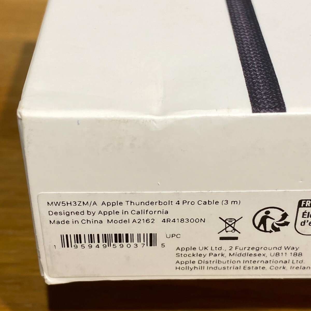 Apple Thunderbolt 4 Pro Cable 3m USB-C MacBook iPad iMac iPhone 100% Original
