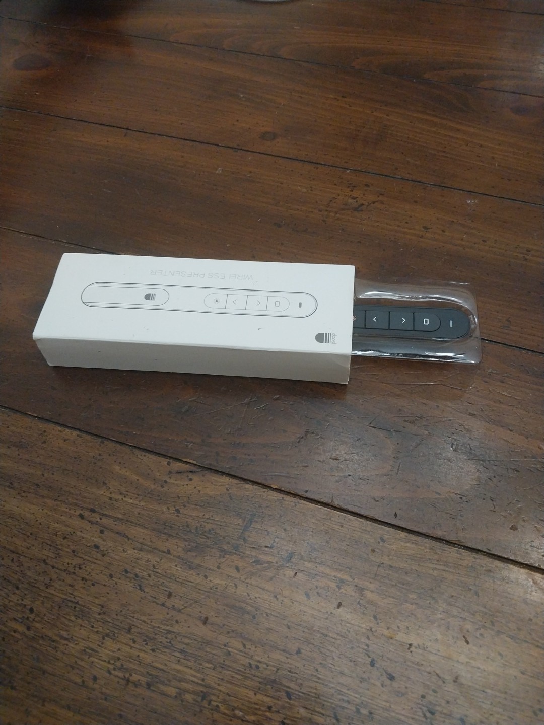 Wireless Presenter Pointer PowerPoint Clicker, RF 2.4GHz Mouse Volume