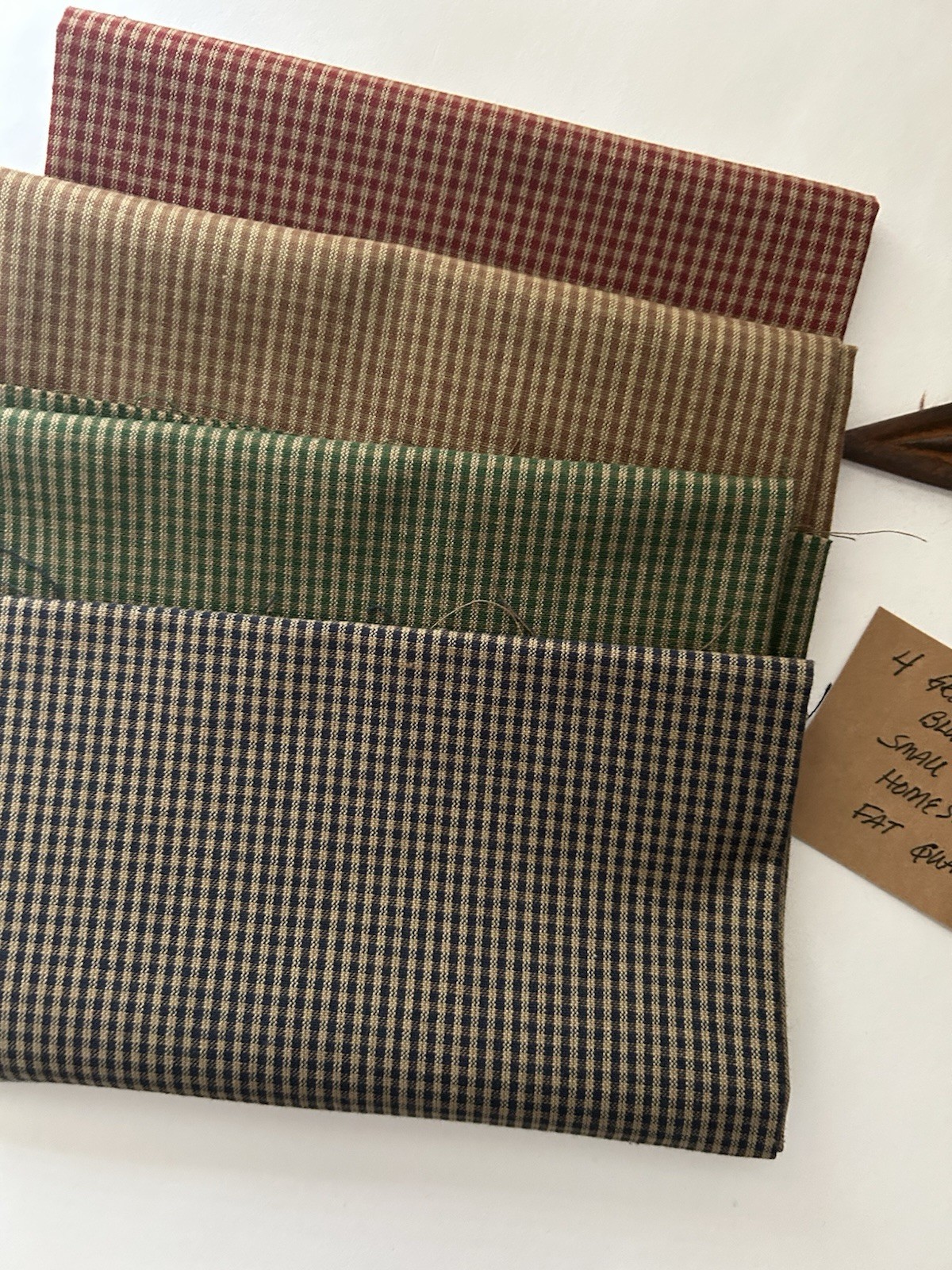 4 BLUE GREEN BROWN RED Small Check Homespun Fat Quarters