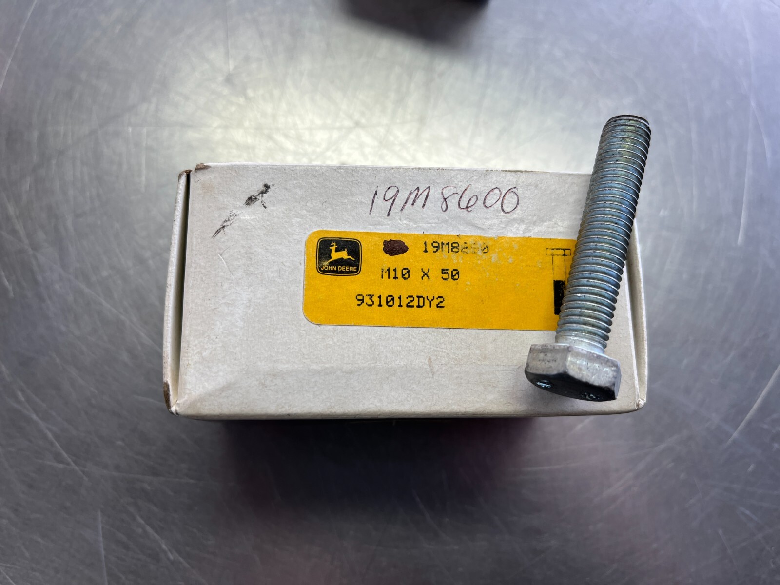 19M8600 Genuine OEM John Deere BOLT