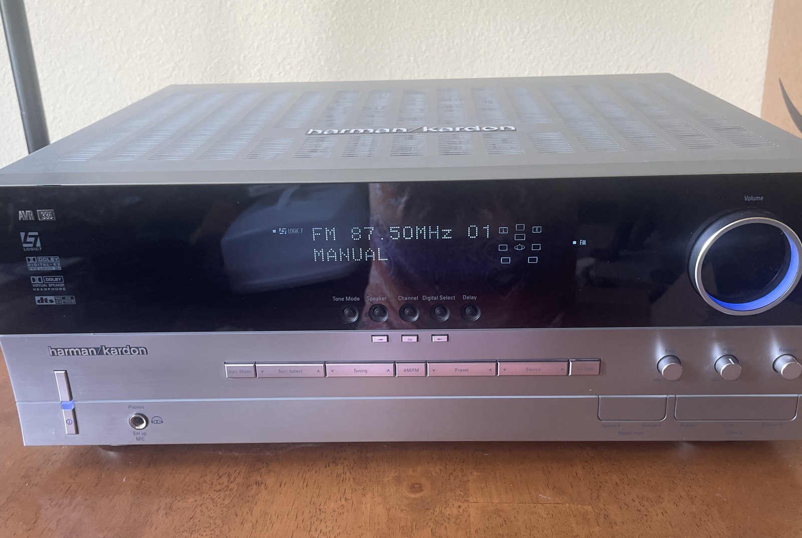 HARMAN / KARDON AVR 335 A/V Stereo Amplifier Receiver Surround Sound Bundle