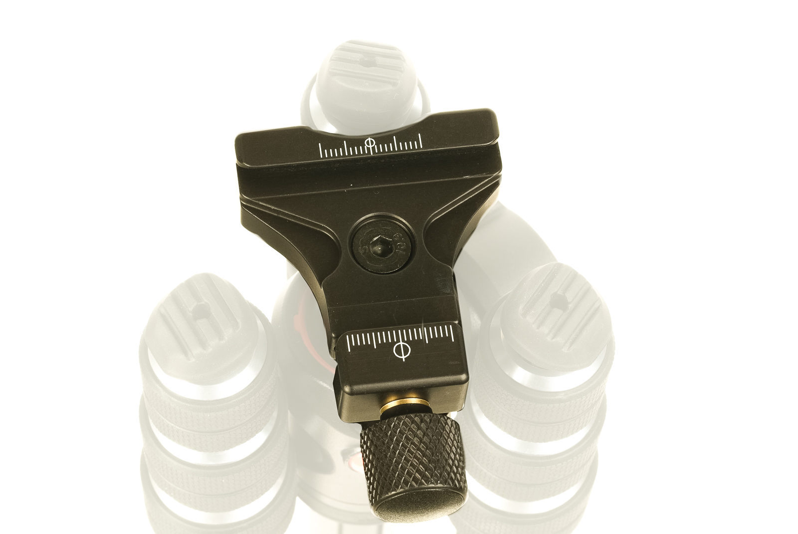 Manfrotto BeFree  Advanced  Arca Swiss type clamp 4 Kirk Markins WimberleyRRS