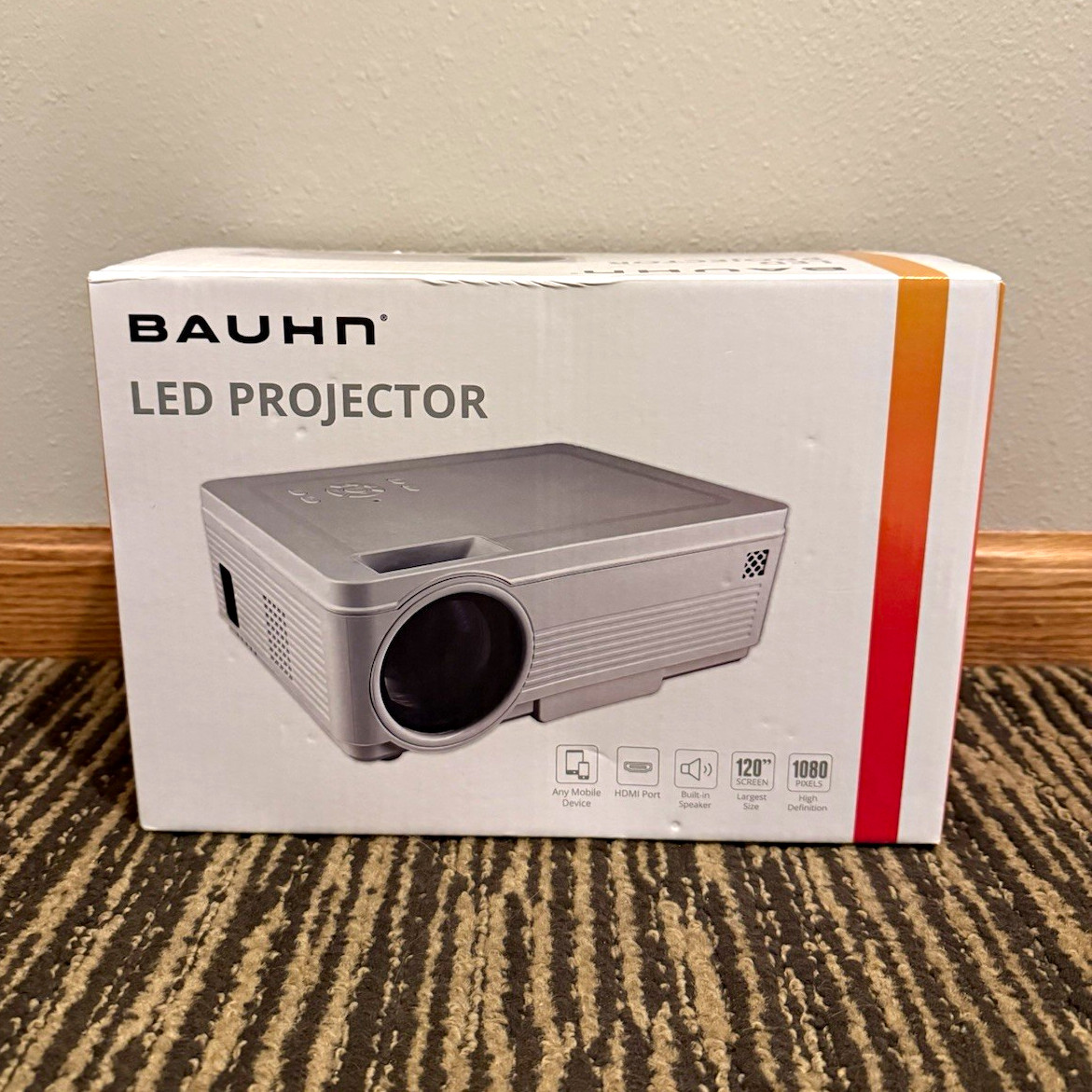 BAUHN LED Projector 1080p FHD HDMI Built-In Speakers White Desktop