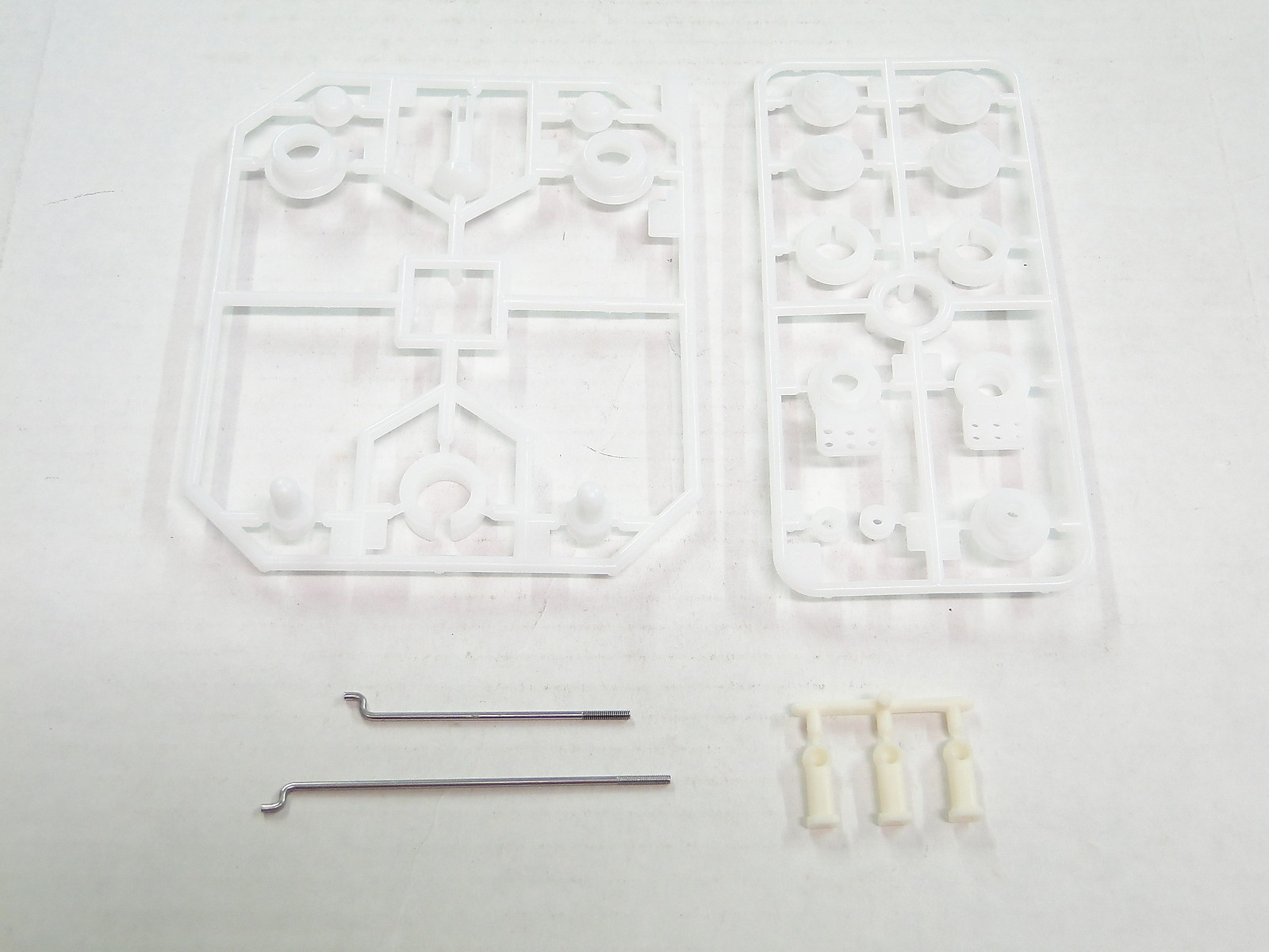 NEW TAMIYA BRAT/FROG Parts S=Servo Saver Steering Rods +Parts B TBF9