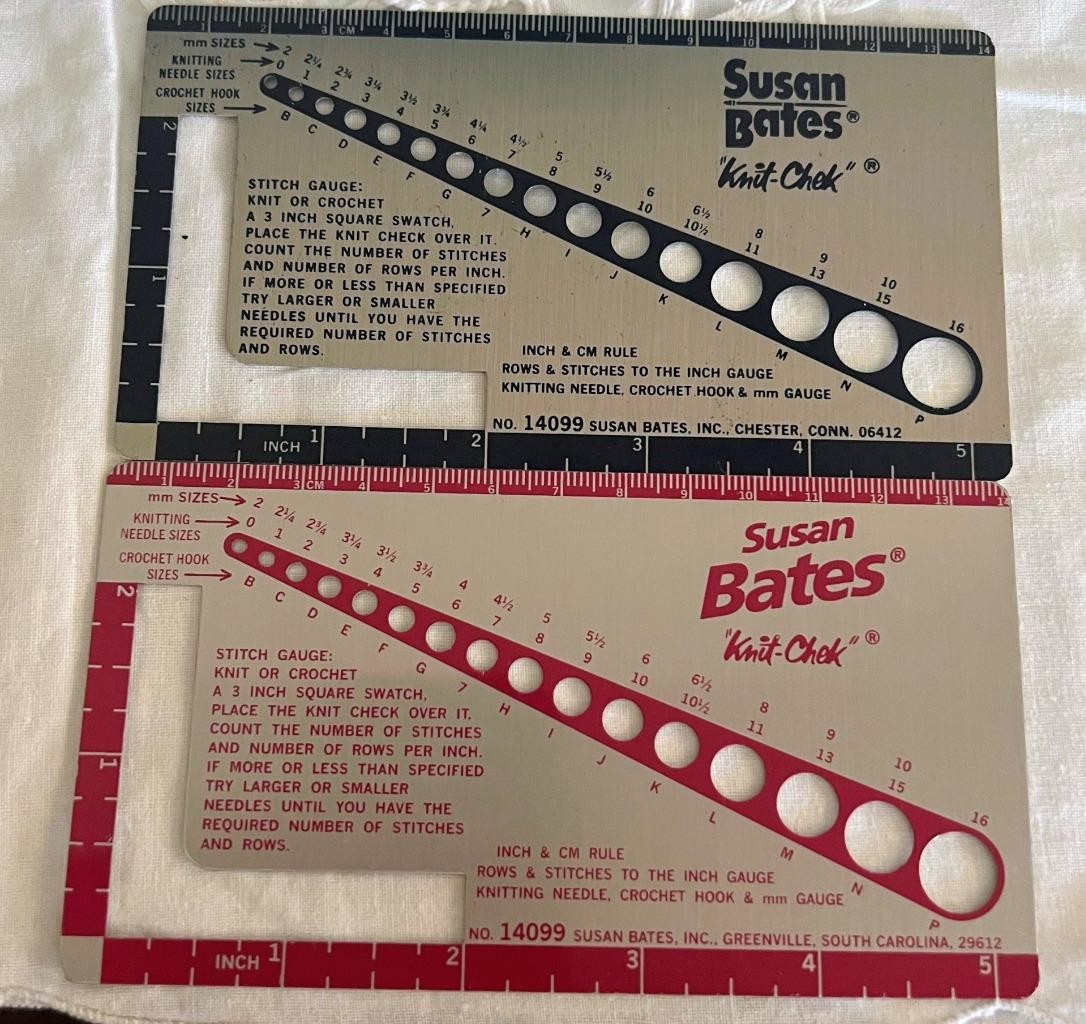 Vtg 2 Susan Bates Knit-Chek 14099 Knitting Crochet Gauge Ruler Needle Size Tool