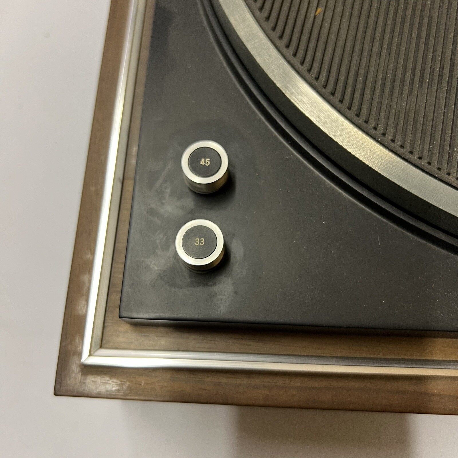 Sansui SR-4040 2-Speed Belt-Drive Turntable Record Player