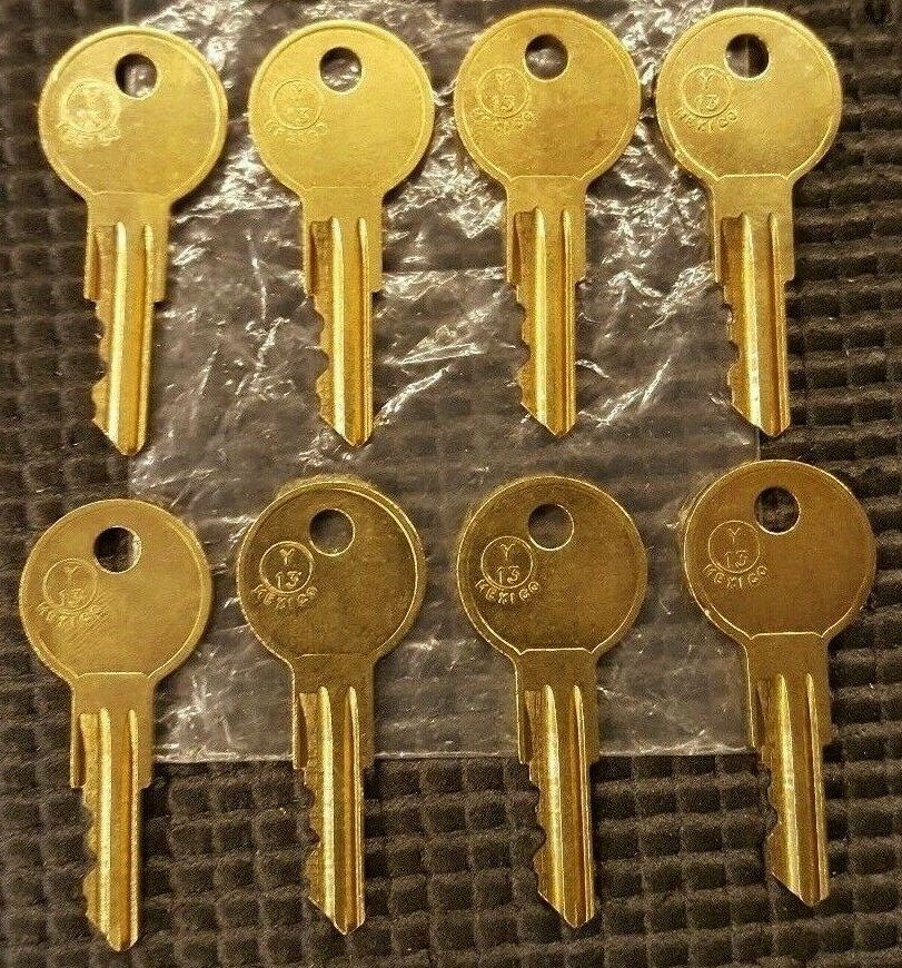 CH505 LOT 8 NEW KEYS FOR TOOL BOX KEY CODE CH505 toolbox truck