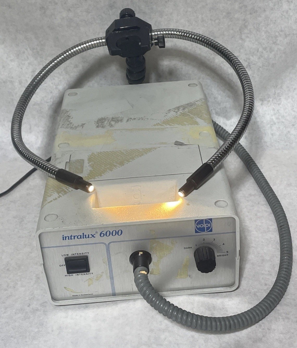 Volpi 6000-1 Intralux Fiber Optic Light Source 10257 Used