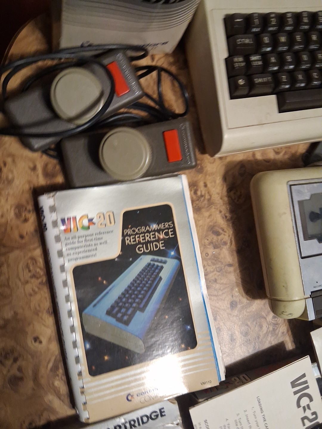 SEND OFFERS VIC 20 LOT CONSOLE 9 CARTRIDGES 2 C2N CASSETTES PADDLES USER GUIDE