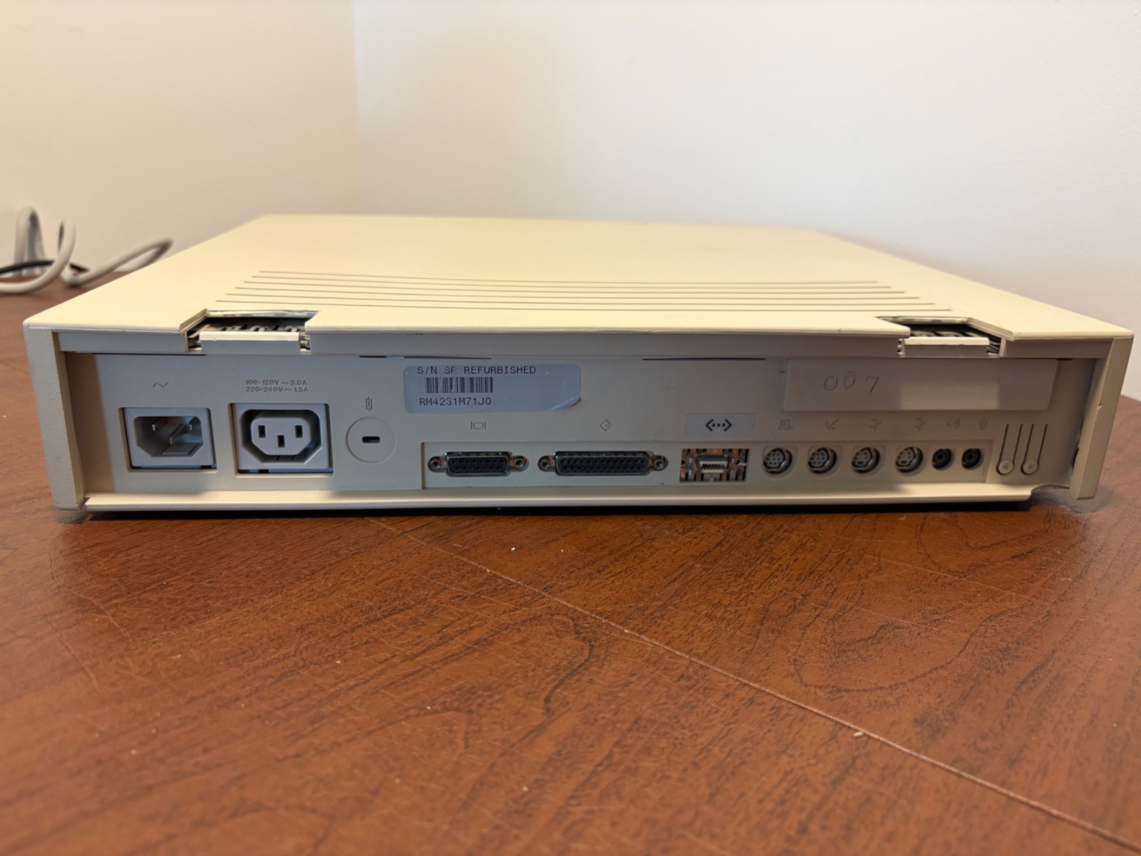 Apple Macintosh Quadra (Centris) 610 - Tested & Working