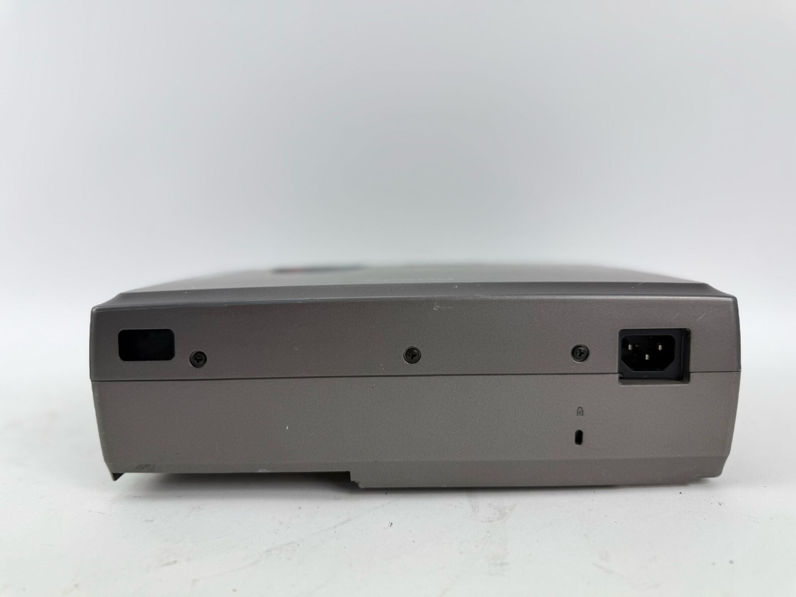 EPSON EMP52 LCD Projector